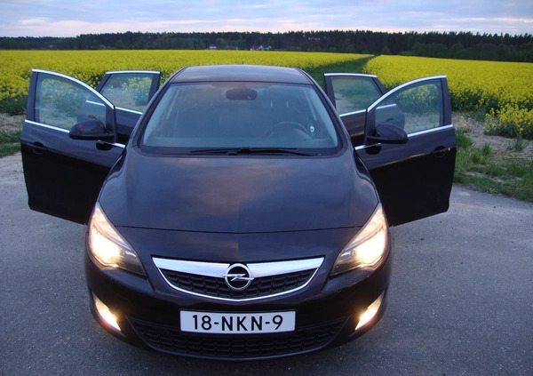 Opel Astra cena 23500 przebieg: 165800, rok produkcji 2010 z Syców małe 704